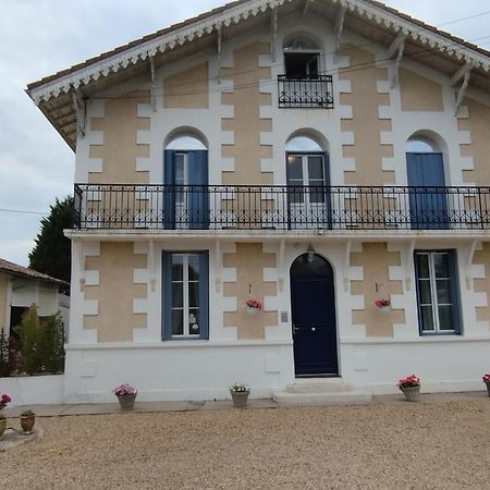Montplaisir Bed & Breakfast Montendre Eksteriør bilde