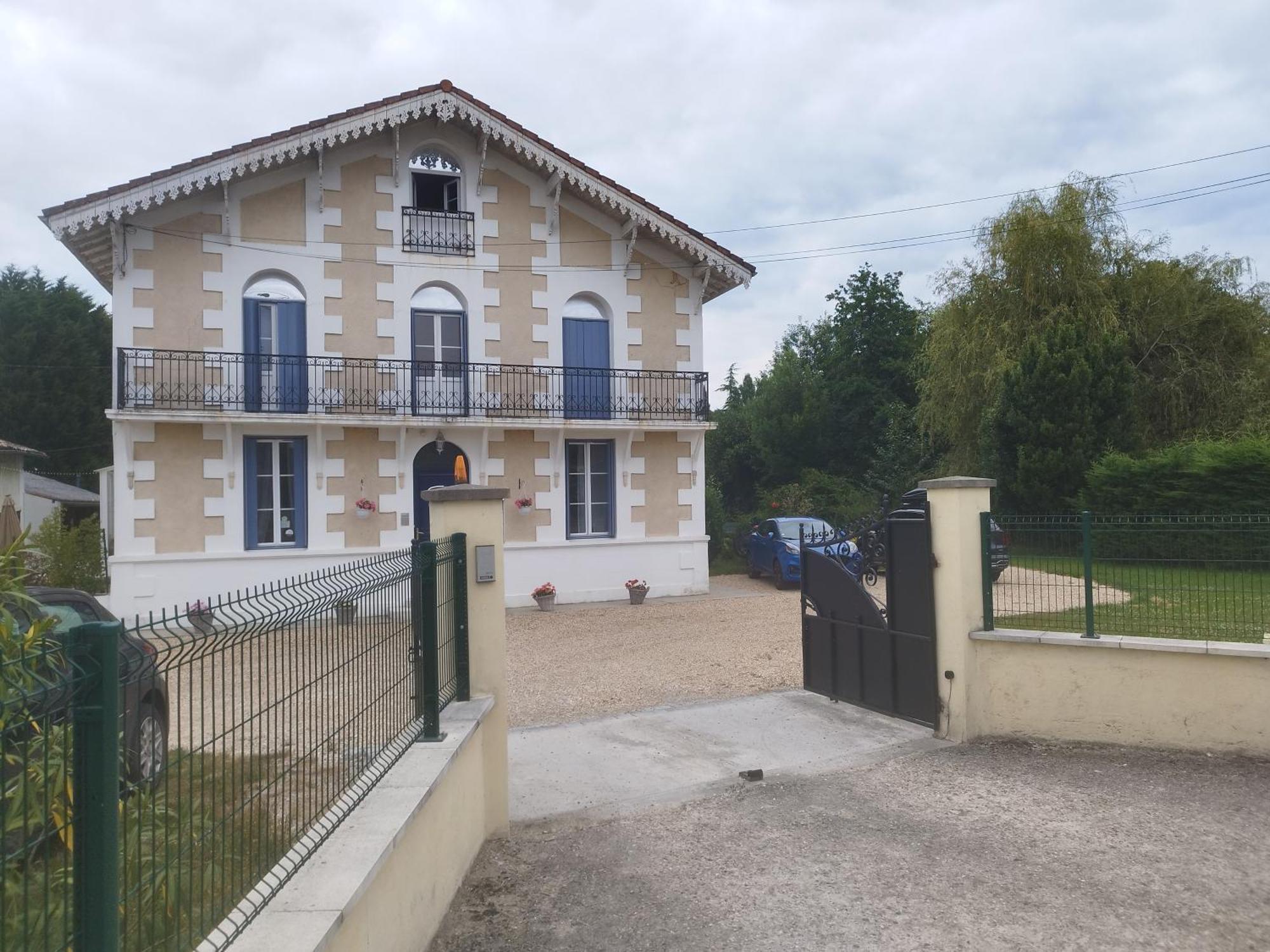 Montplaisir Bed & Breakfast Montendre Eksteriør bilde